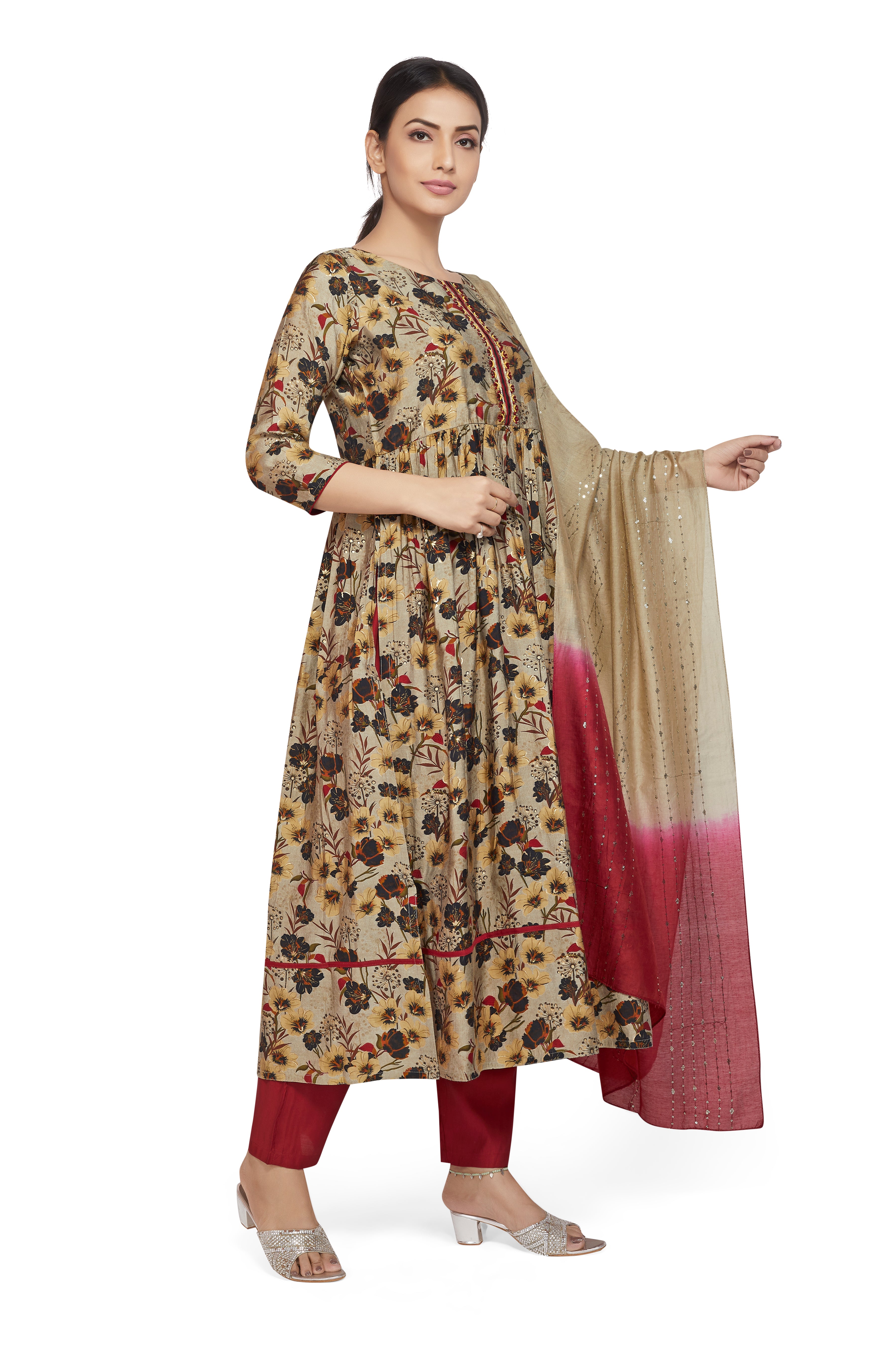 NAYRA CUT PRINTED KURTI SET