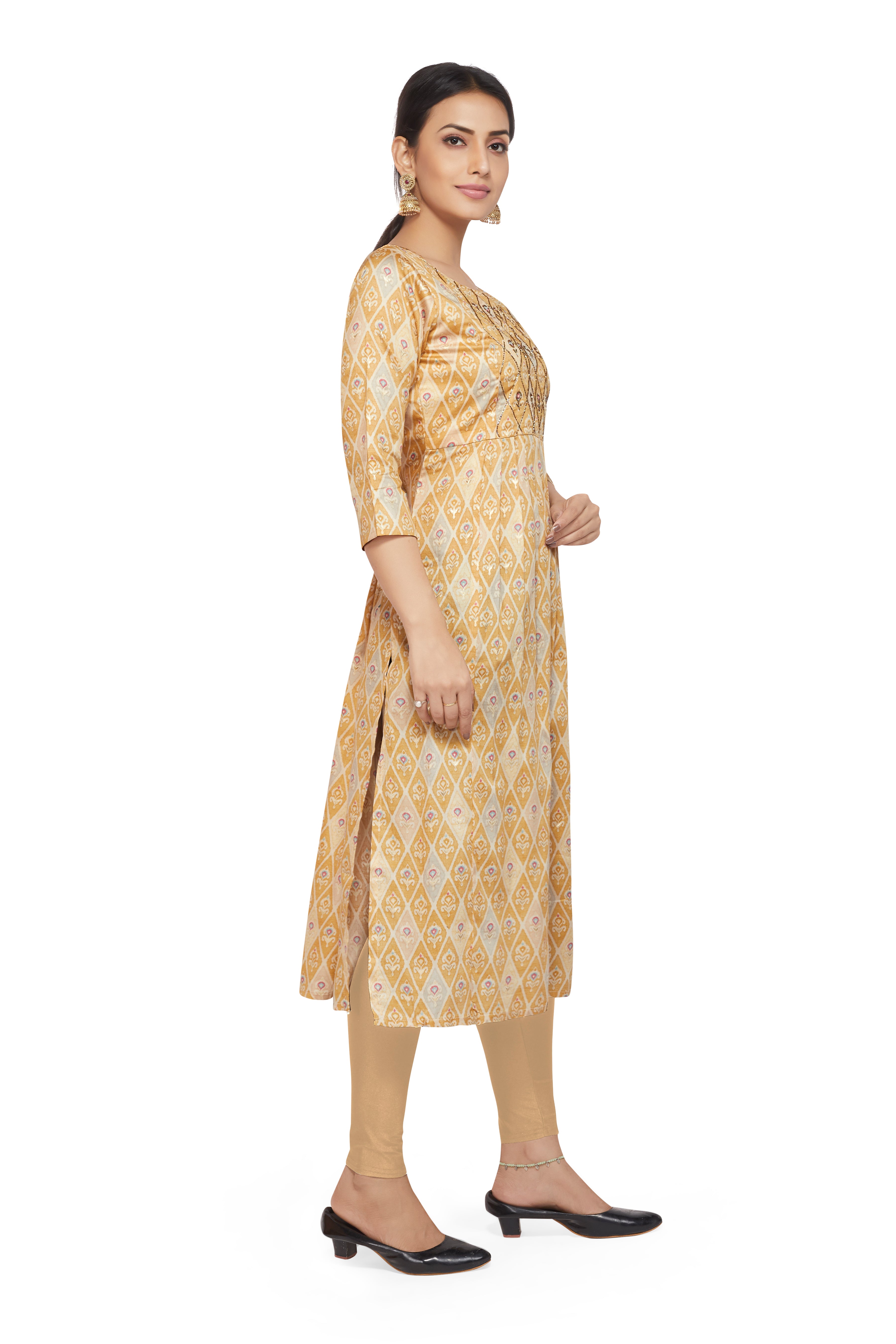 NAYRA CUT FOIL PRINTED KURTI